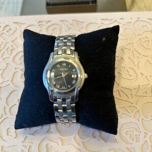 GUCCI 26MM Quartz Stainless Steel Black Dial Date Women's Watch